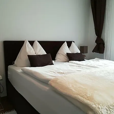 Gaestehaus Anna בית הארחה גרוסארל