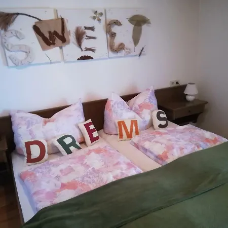 Gaestehaus Anna 3* גרוסארל