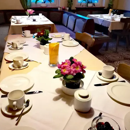 Gaestehaus Anna בית הארחה גרוסארל